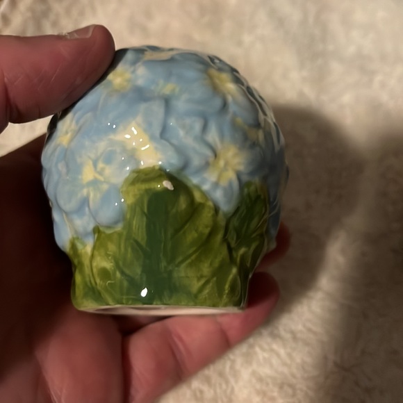 Bella Casa by Gantz, Vintage Deviled Egg Platter with S/P Shakers - Picture 11 of 16